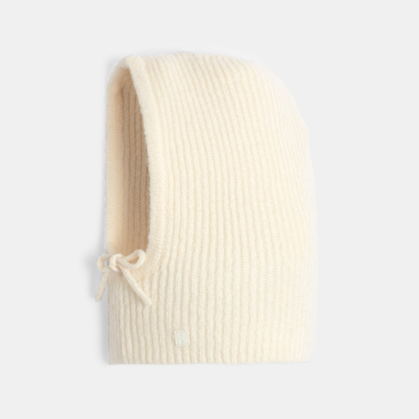 غطاء رأس منسوج بالدرز، باللون الأبيض المختلط للرضع